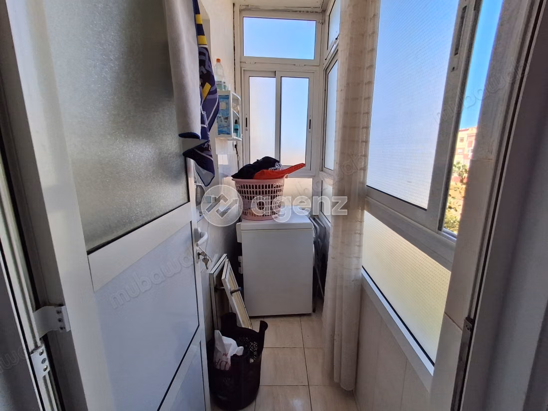 Appartement à vendre 93 m², 3 chambres 
Said hajji 
Salé