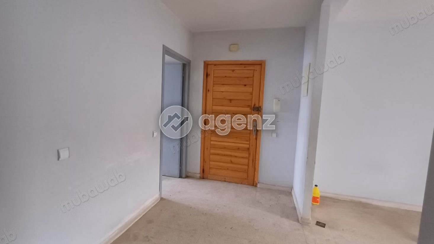 Appartement à vendre 88 m², 3 chambres 
Oulad Mtaa 
Skhirate 
Témara — 5