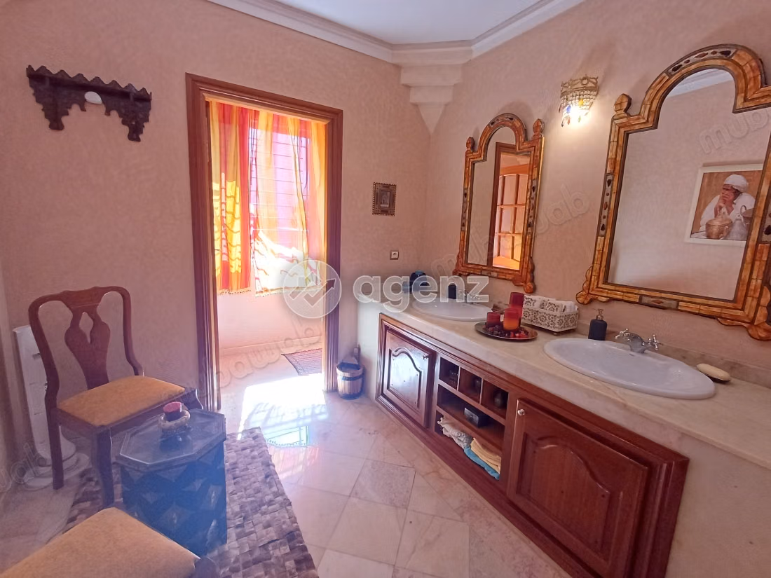 Villa en venta 375 m², 4 habitaciones Laymoune Casablanca