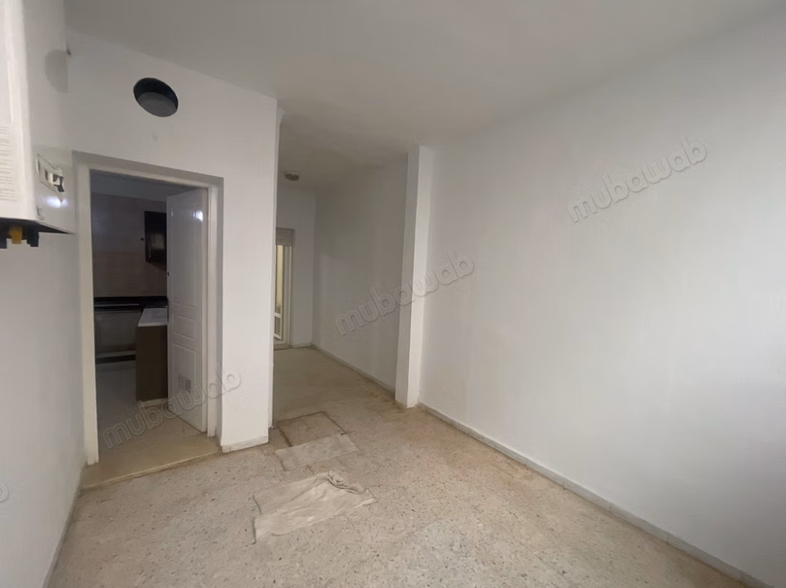 Apartment for sale in El Mourouj 6. Area of 110 m². Double glazing and armored door.