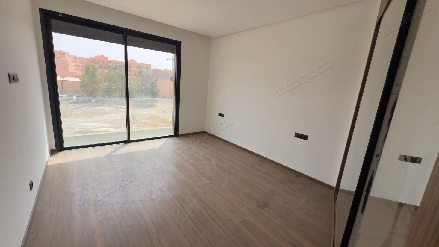 Appartement 1 chambre vide neuf à louer longue durée 
route de Casablanca 
Marrakech