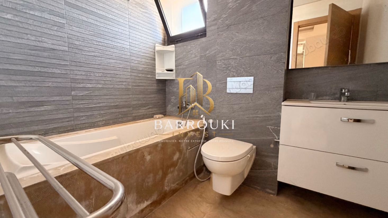 3-slaapkamer appartement te koop – 184 m² – Centrum van Dar Bouazza