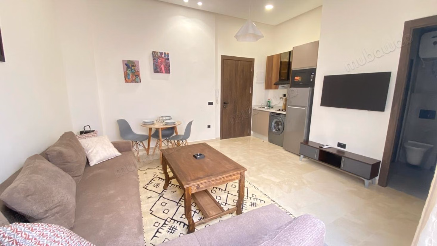 Carino studio nuovo e arredato da affittare Oasis