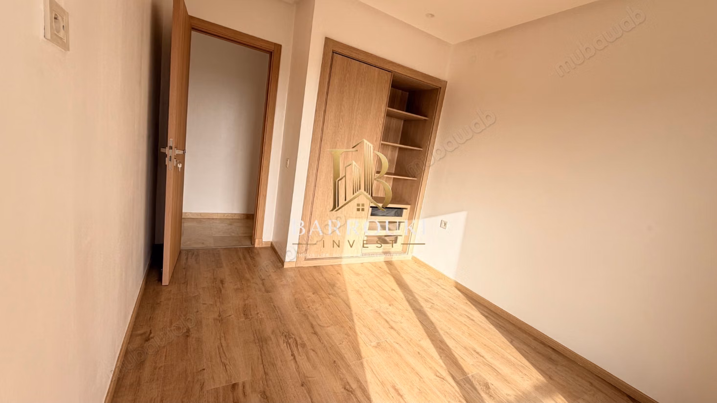 Appartamento vuoto con 3 camere da letto nuovo e mai abitato in affitto – Dar Bouazza