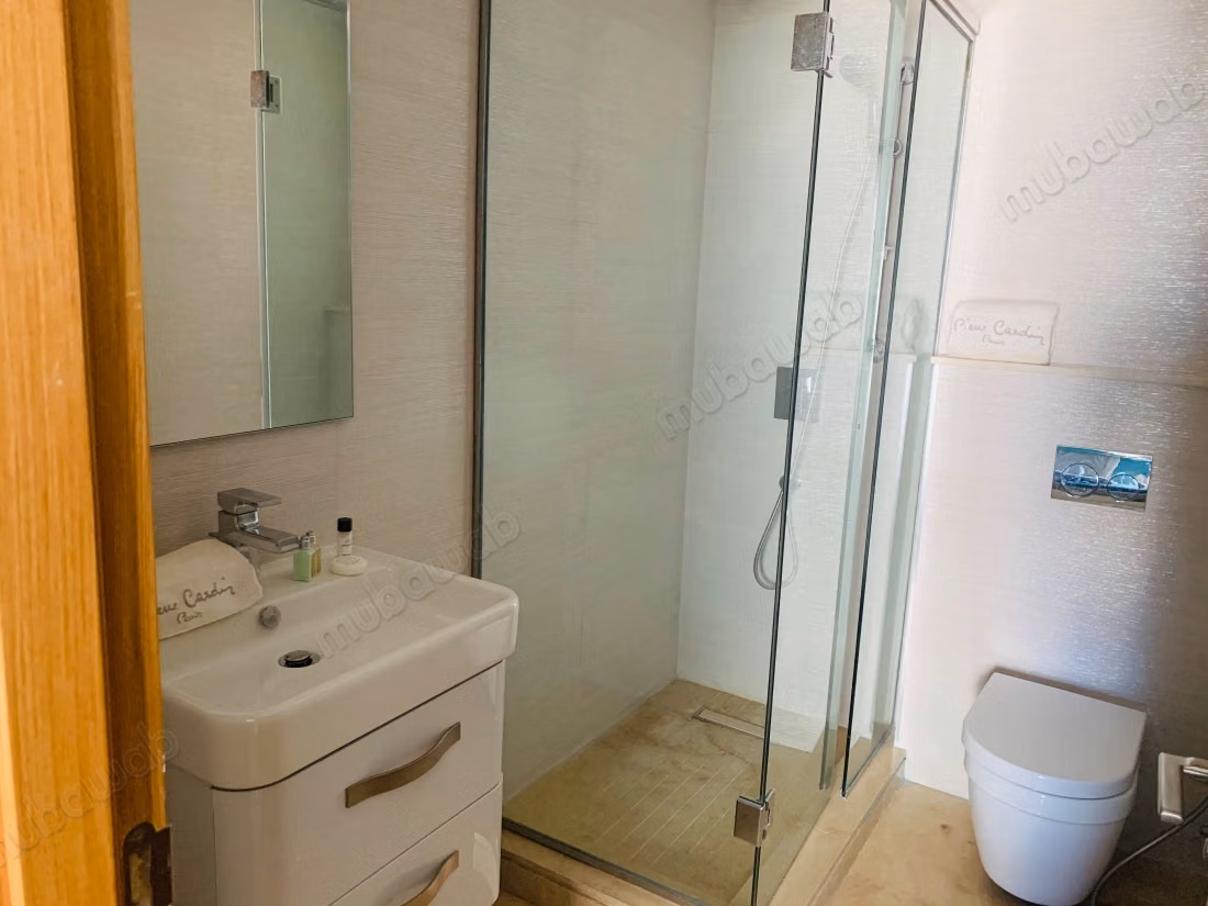Affittate questo appartamento a Casablanca Finance City. 1 Stanza. Arredato