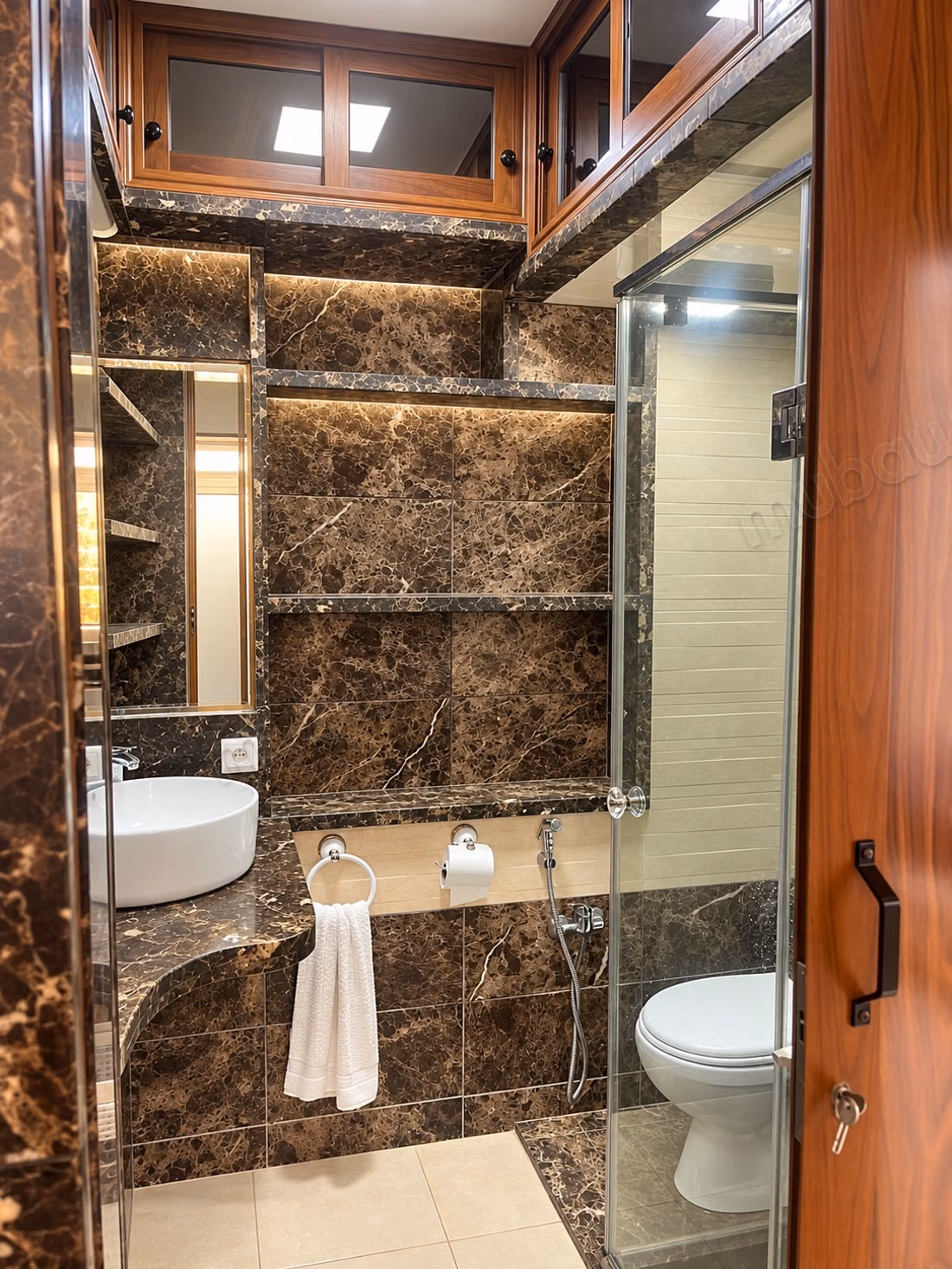 102 m² Apartment Fully Renovated and Equipped