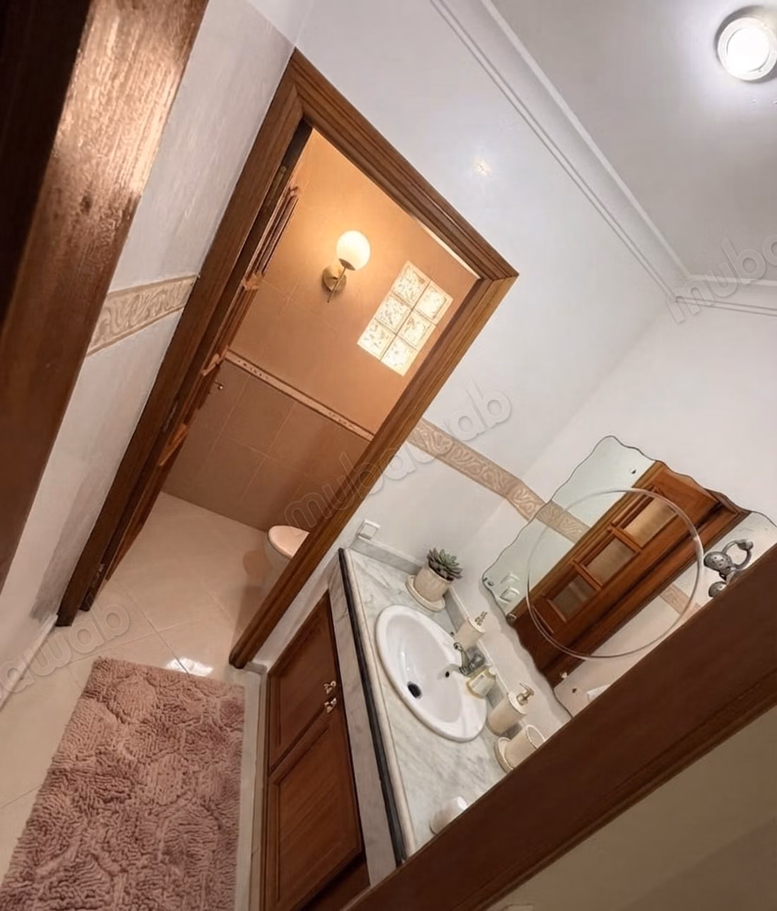 Appartement en location à Mimosas. Superficie 155 m². Meublé