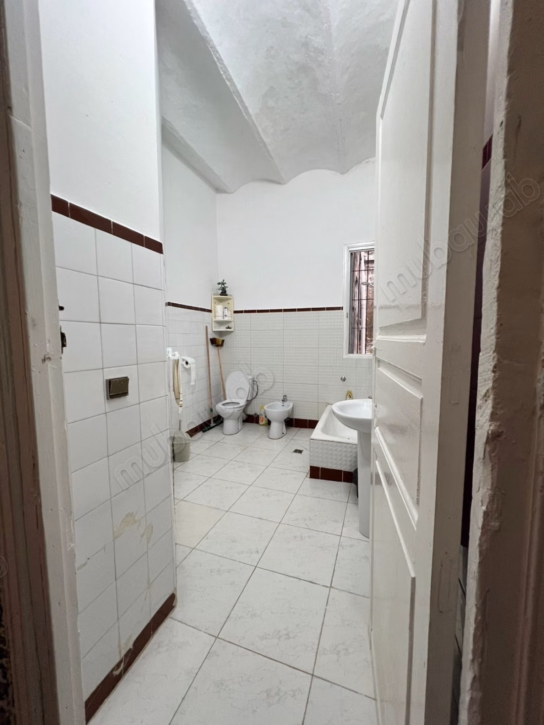Vend appartement à Marchan. 
6 pièces
