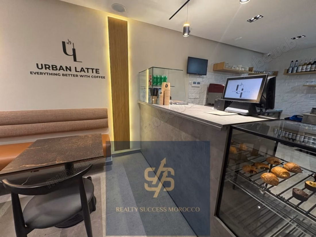 FOR RENT — Equipped & furnished café 68 m², Oulfa