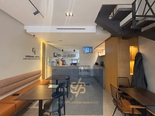FOR RENT — Equipped & furnished café 68 m², Oulfa