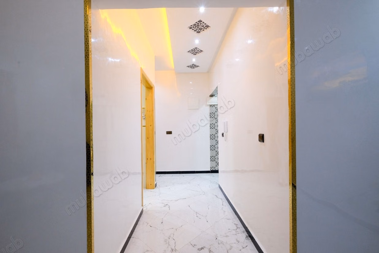 Apartments for rent in Ibn Jirir. Total area 100 m². Strong and durable door and central heating system
