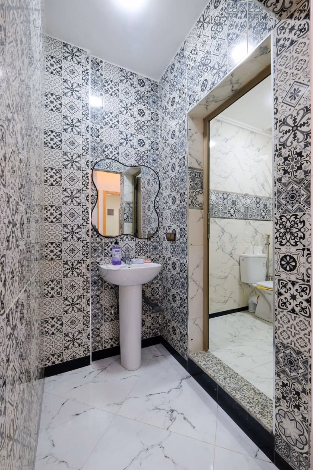 Apartments for rent in Ibn Jirir. Total area 100 m². Strong and durable door and central heating system