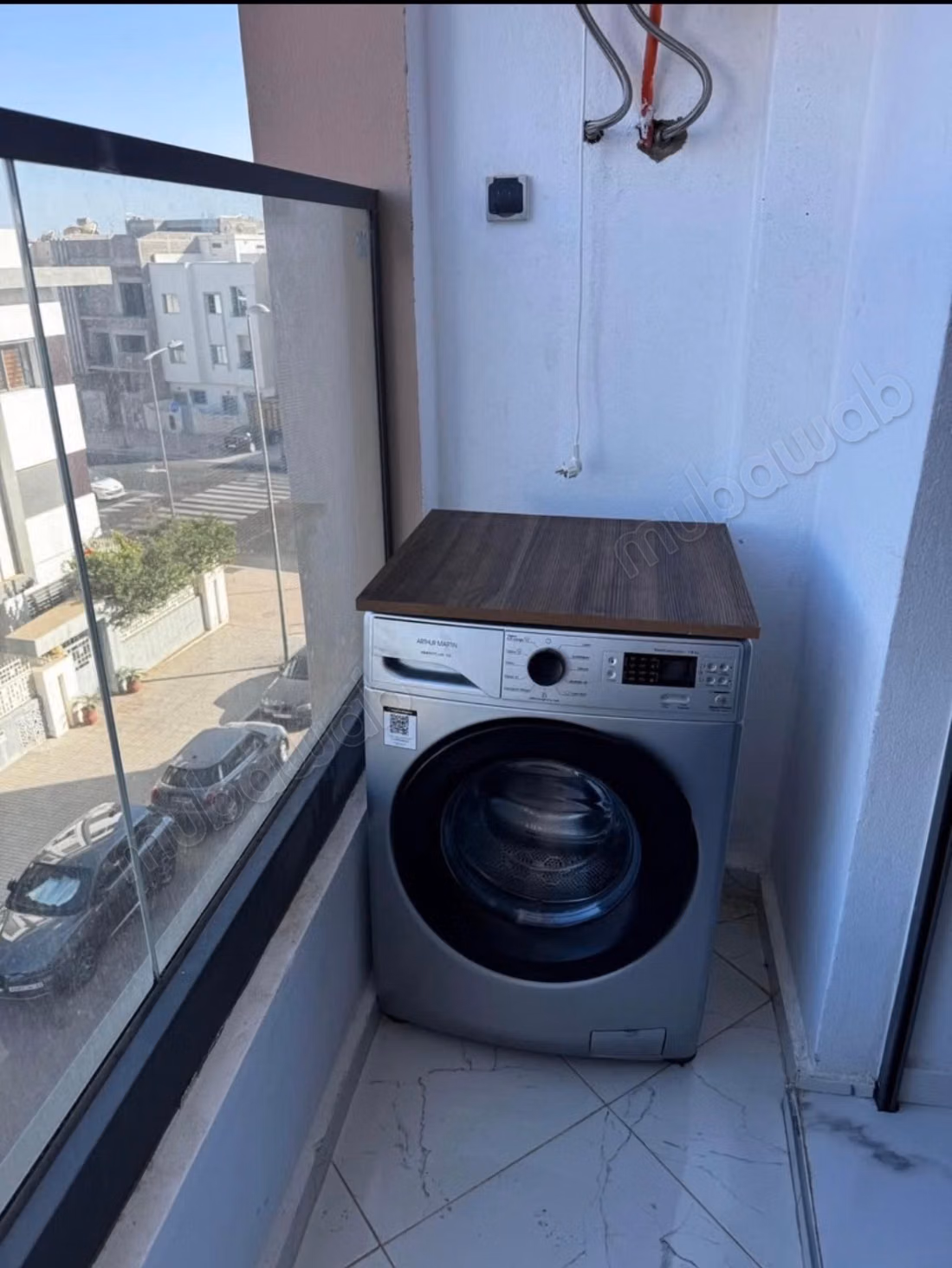 Location d'un appartement à Haut Founty. 
3 grandes pièces. 
Bien meublé