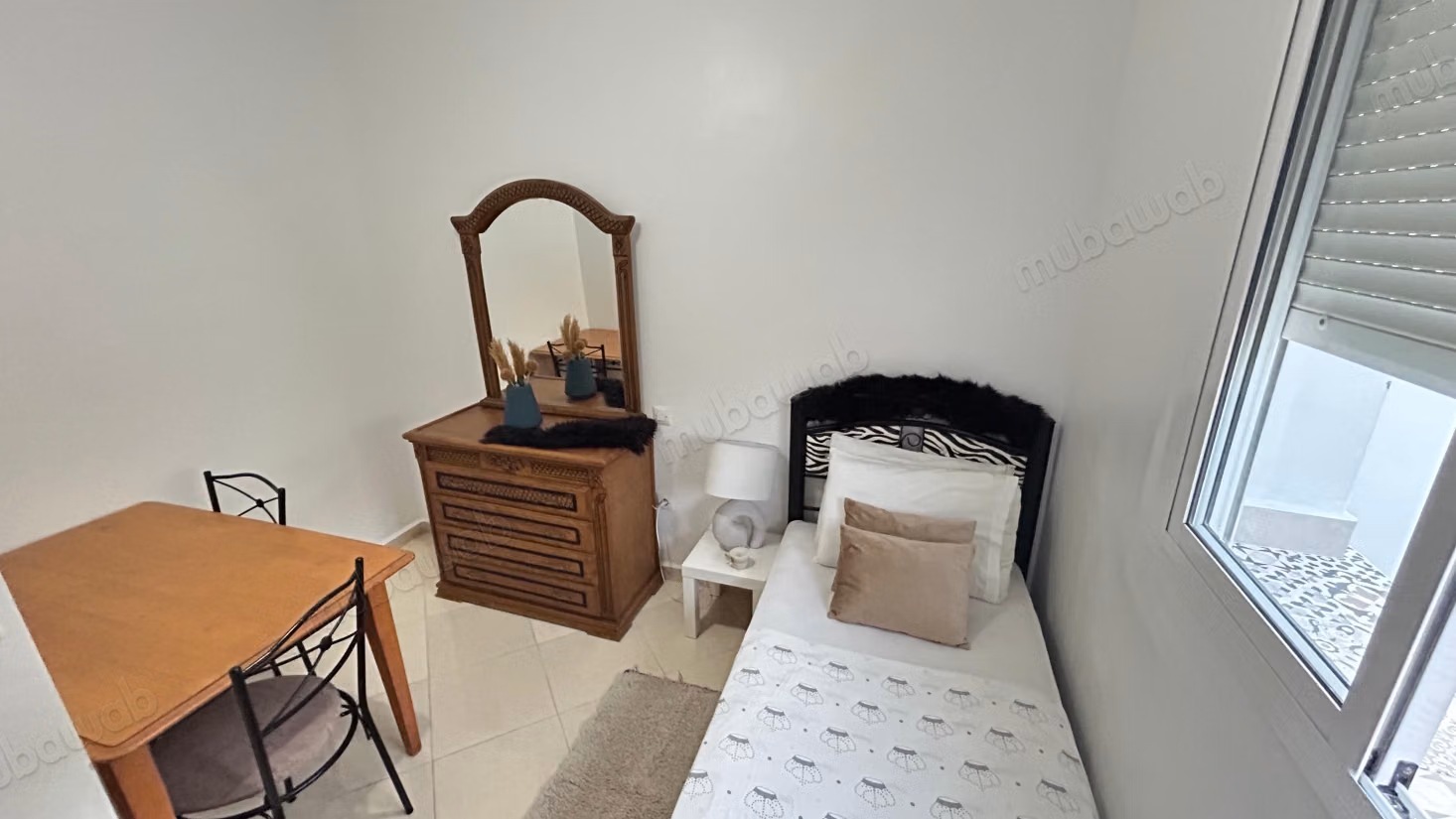 Appartement 2 chambres et grande terrasse 
Belbachir