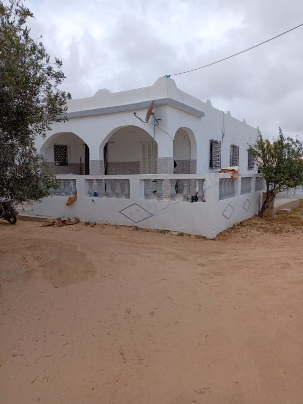 Maison à acheter à Midoun. 3 belles chambres