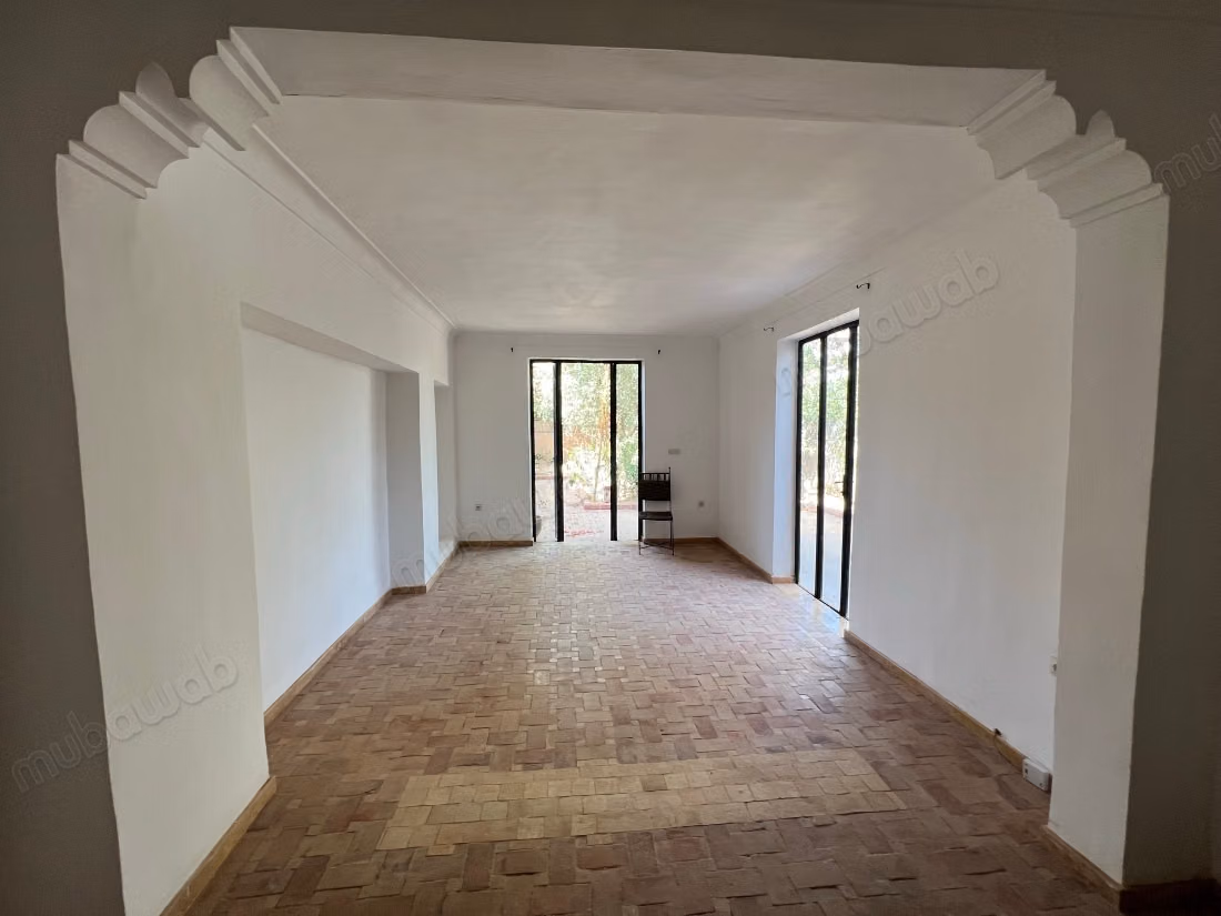 Luxury house for rent in Ennakhil Palmeraie. 4 comfortable rooms. Garden and terrace