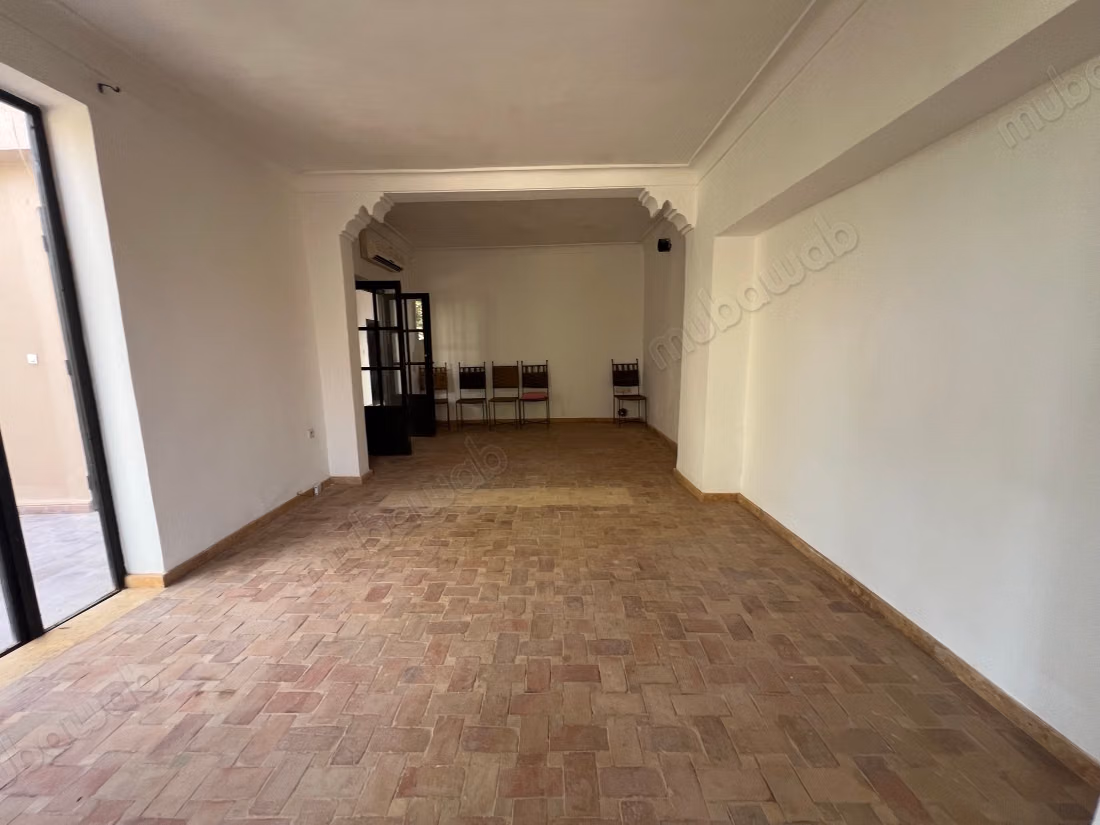 Luxury house for rent in Ennakhil Palmeraie. 4 comfortable rooms. Garden and terrace