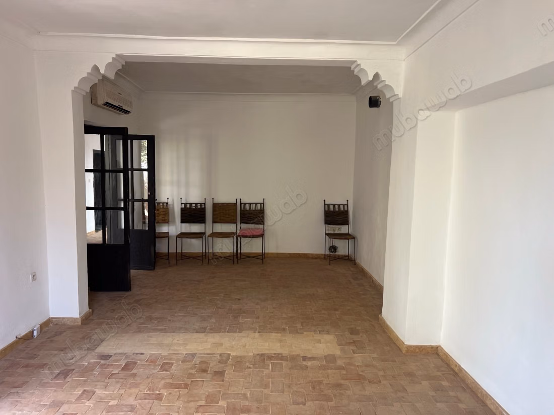 Luxury house for rent in Ennakhil Palmeraie. 4 comfortable rooms. Garden and terrace