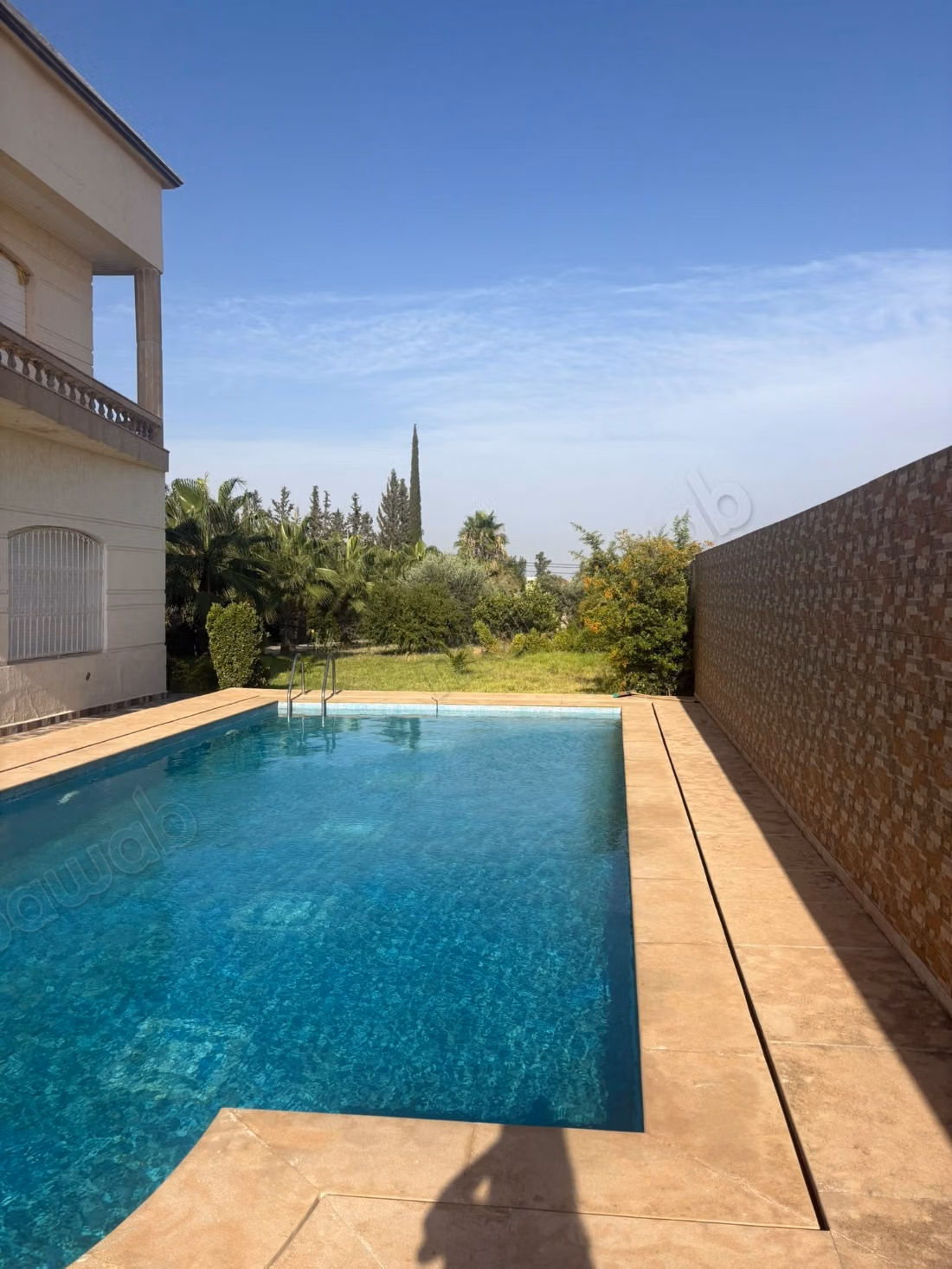 Villa de lujo con piscina en terreno de 2 ha
