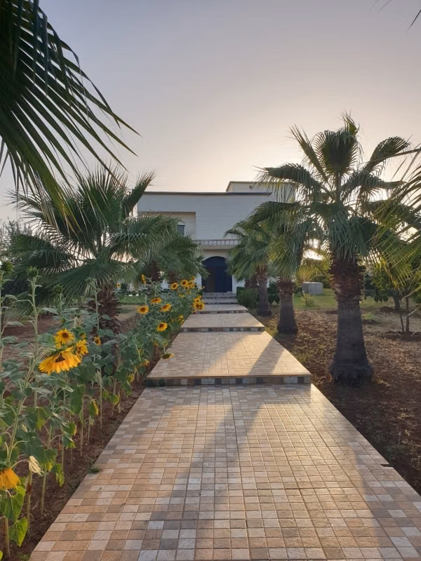 Villa de lujo con piscina en terreno de 2 ha