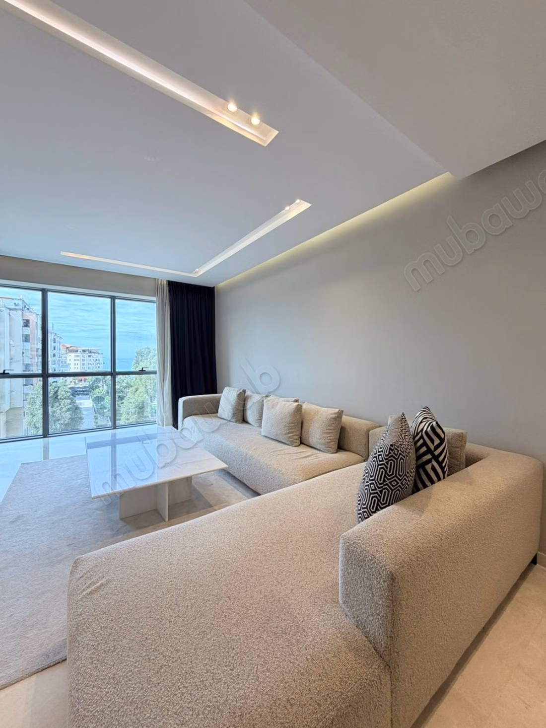 Moderne appartement te huur in Malabata met uitzicht op zee