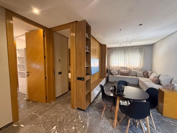 Vend appartement à Route Casablanca.
Surface de 62 m².
Meublé