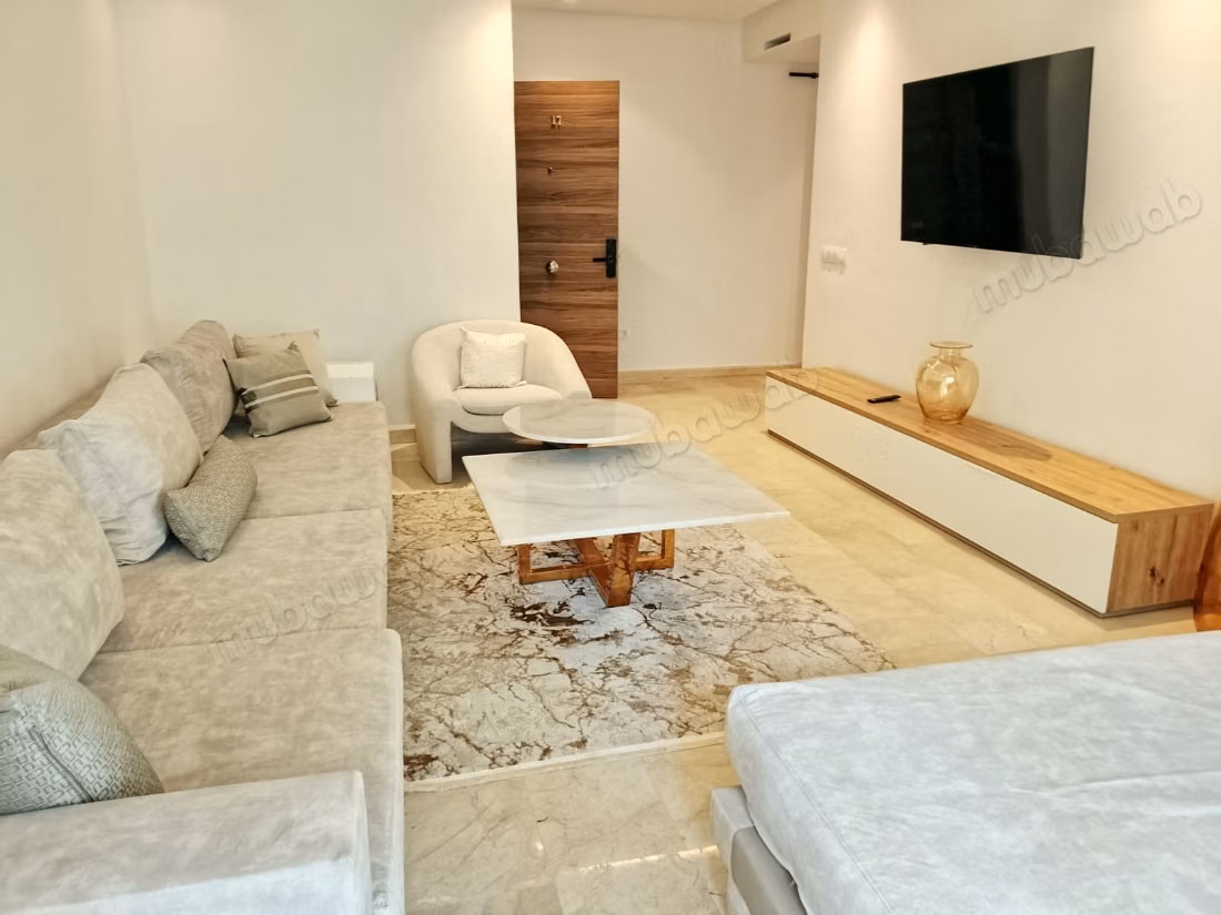 Luxe 3 slaapkamer airconditioned suite garage 2 badkamers balkon