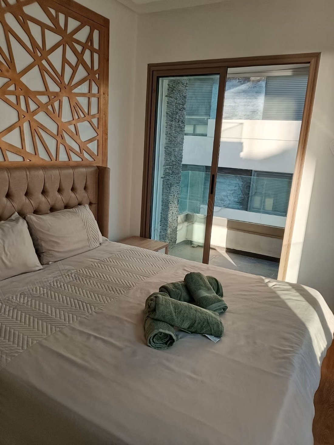 Luxe 3 slaapkamer airconditioned suite garage 2 badkamers balkon