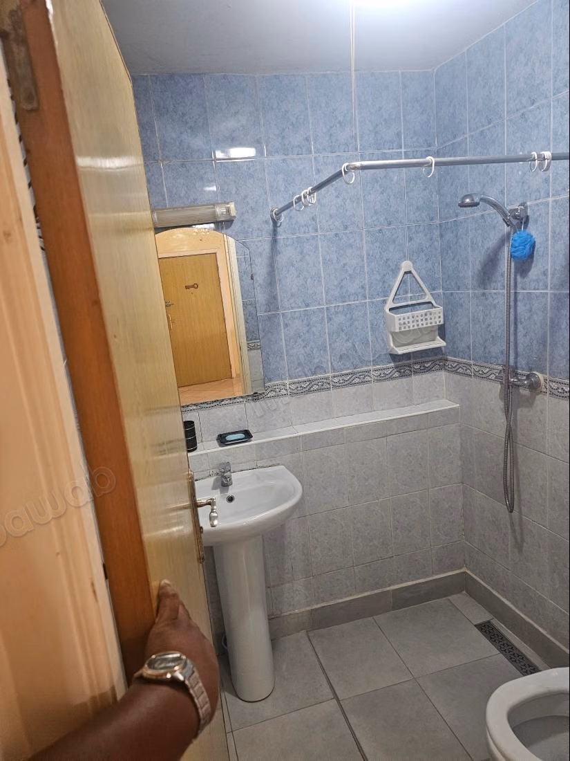 Vakantieappartement te huur in Hay Salam. 4 grote kamers. Versterkte deur, traditionele Marokkaanse woonkamer