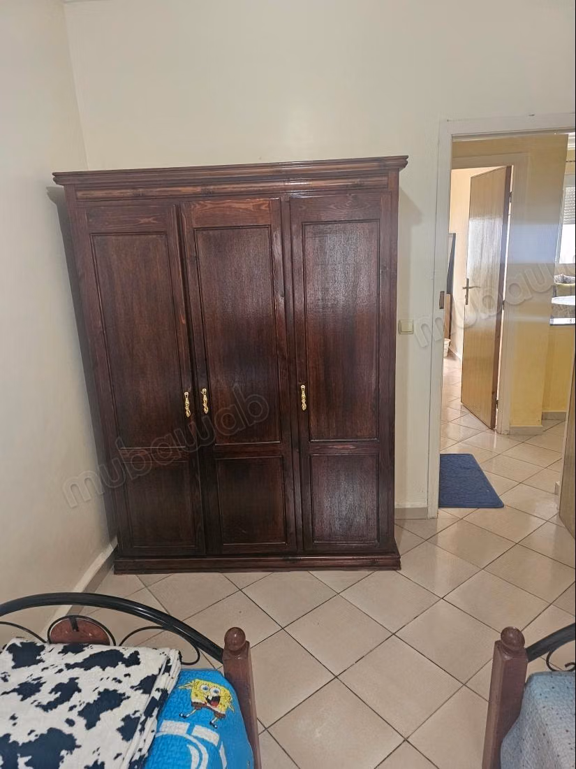 Vakantieappartement te huur in Hay Salam. 4 grote kamers. Versterkte deur, traditionele Marokkaanse woonkamer