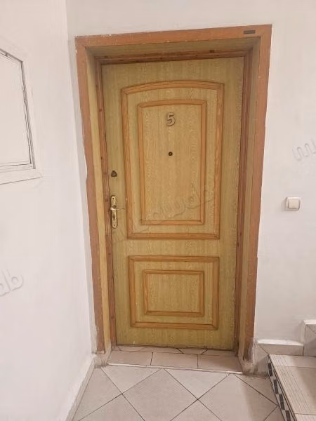 Appartement de vacances à louer à Hay Salam. 4 grandes pièces. Porte blindée, salon marocain traditionnel