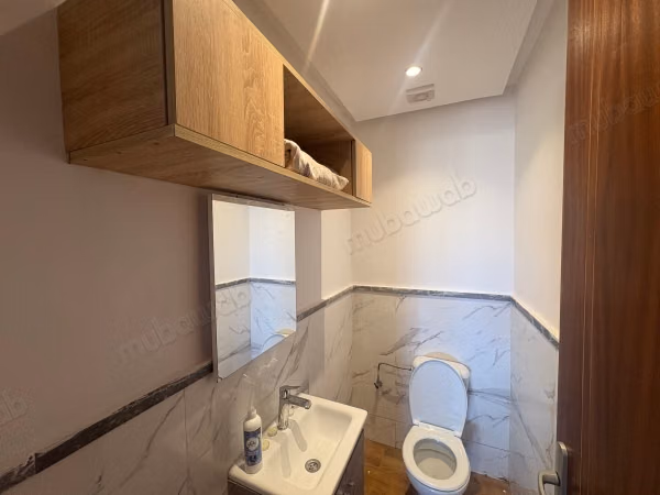 Location d'un appartement à Ezzohor. Superficie 75 m². Bien meublé