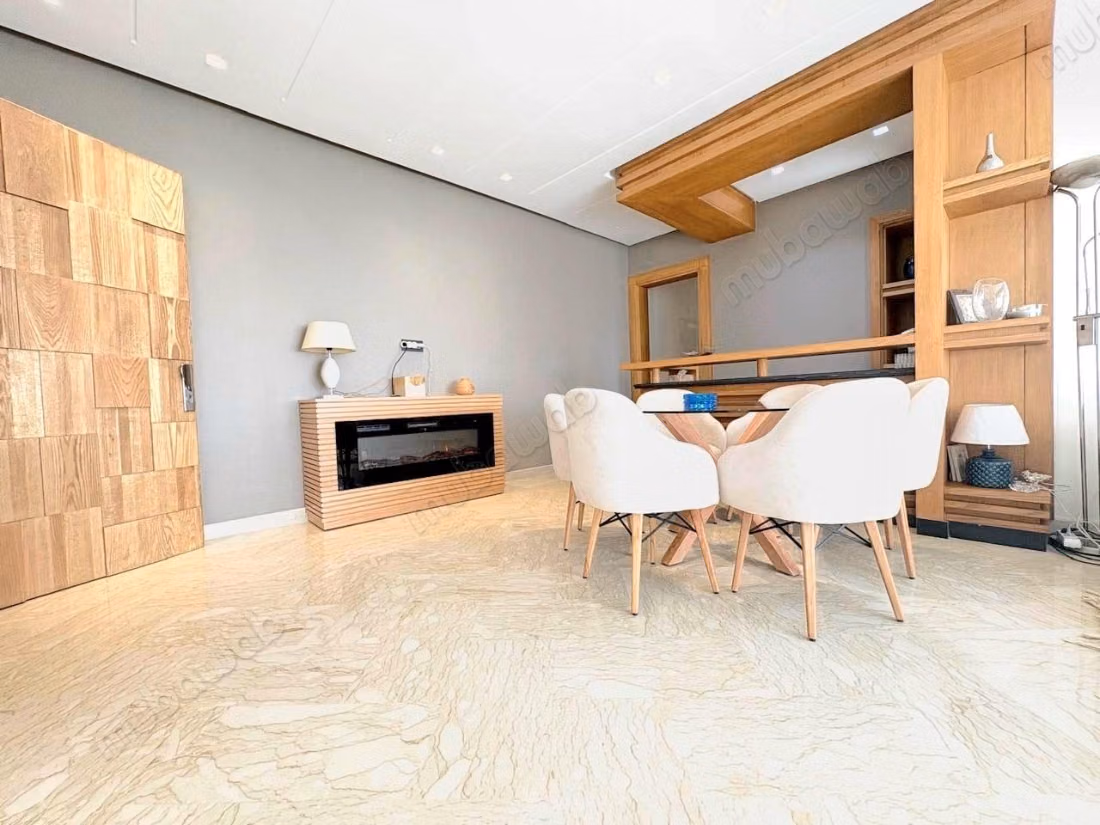 Superbe appartement meublé à louer cfc
