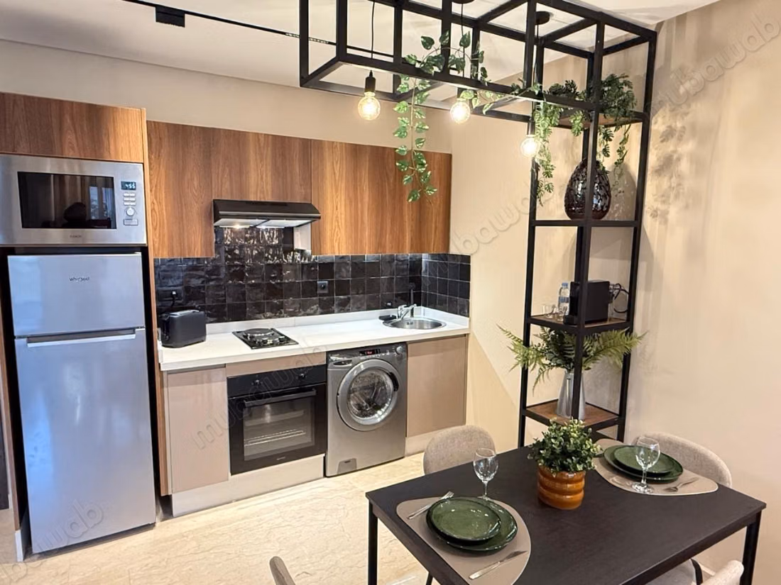 Louez cet appartement à Ziraoui 2 grandes pièces. Meublé