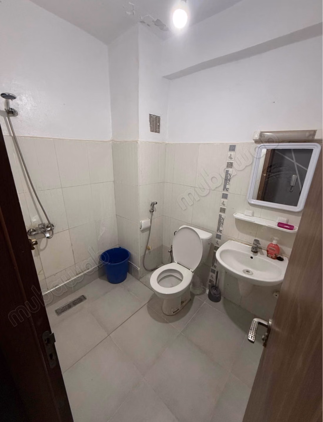 Appartements à louer à Beni Mellal. 2 chambres. Salon marocain traditionnel, hébergement sécurisé