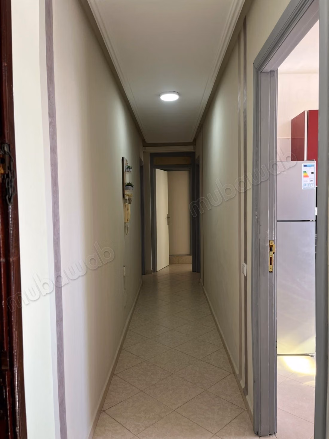 Appartement en location à Harhoura. 
Superficie 80 m². 
Meublé