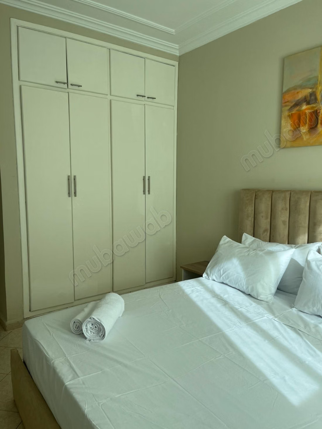 Appartement en location à Harhoura. 
Superficie 80 m². 
Meublé