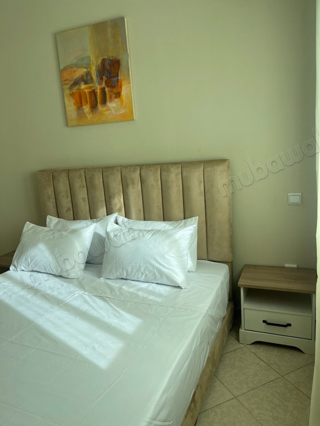 Appartement en location à Harhoura. 
Superficie 80 m². 
Meublé