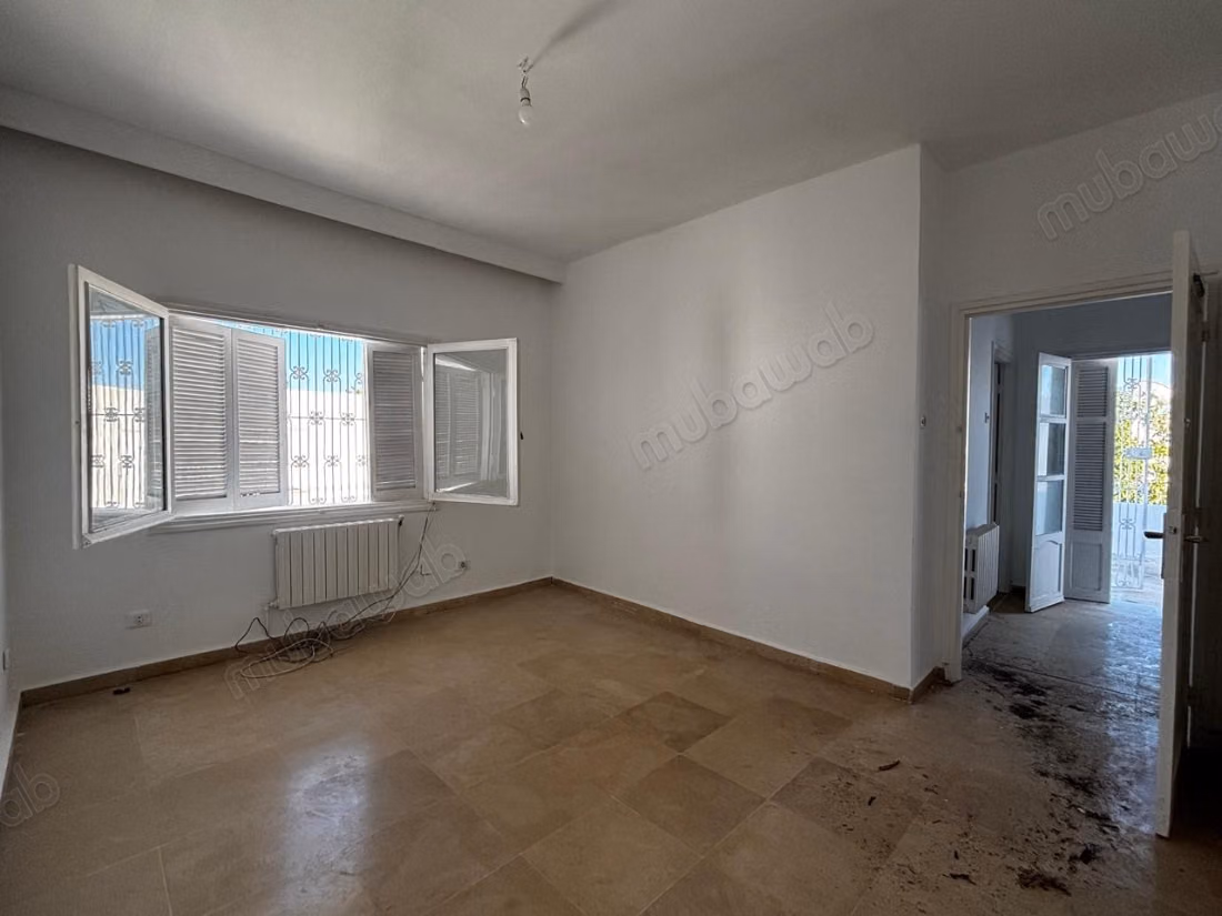 Triplex for sale at uv4 menzah6