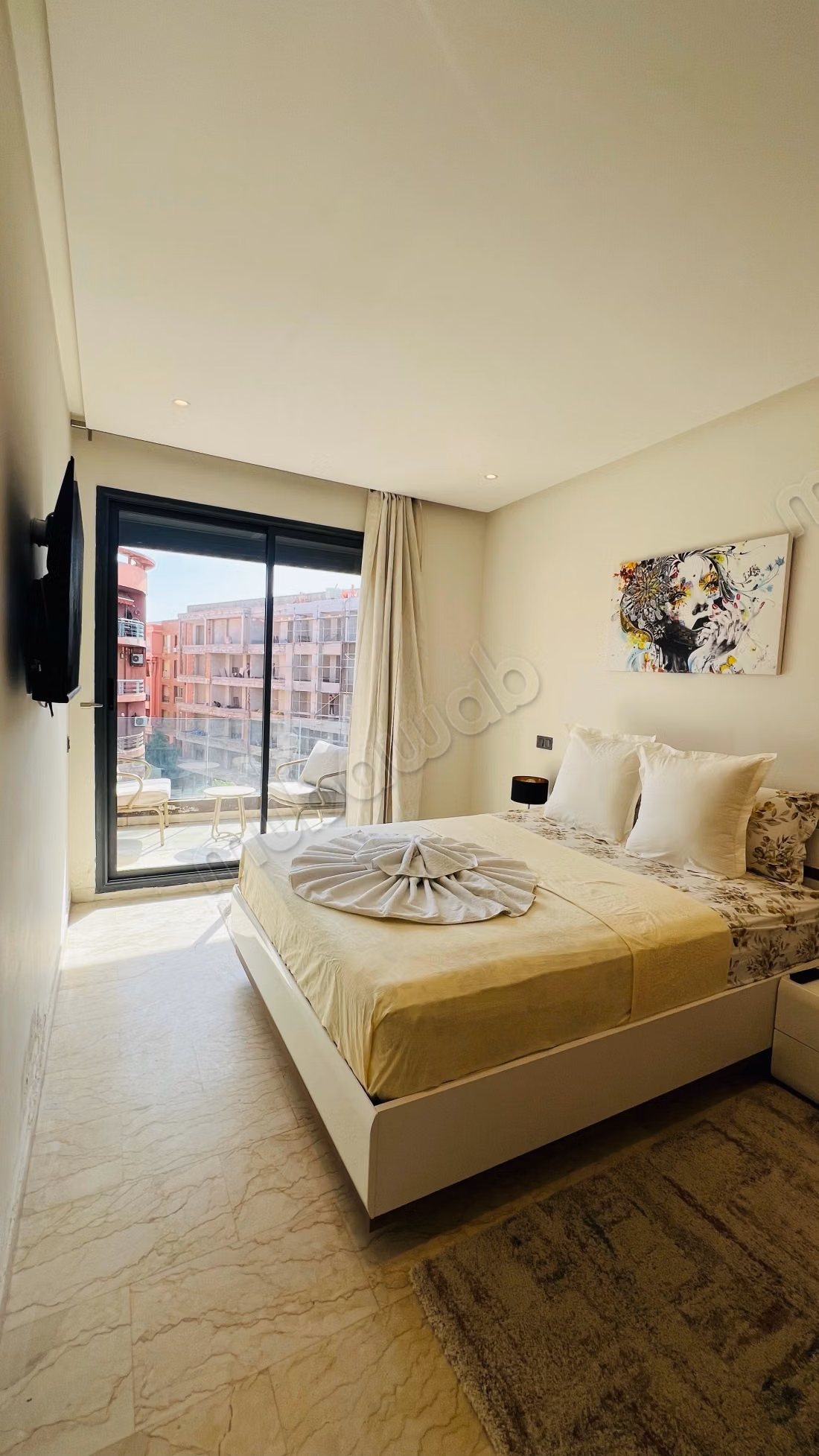 Beautiful apartment for rent in Guéliz. 7 comfortable rooms. Furnished