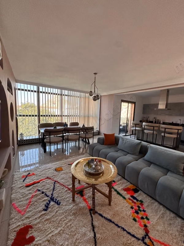 Muy bonito apartamento en alquiler - Víctor Hugo