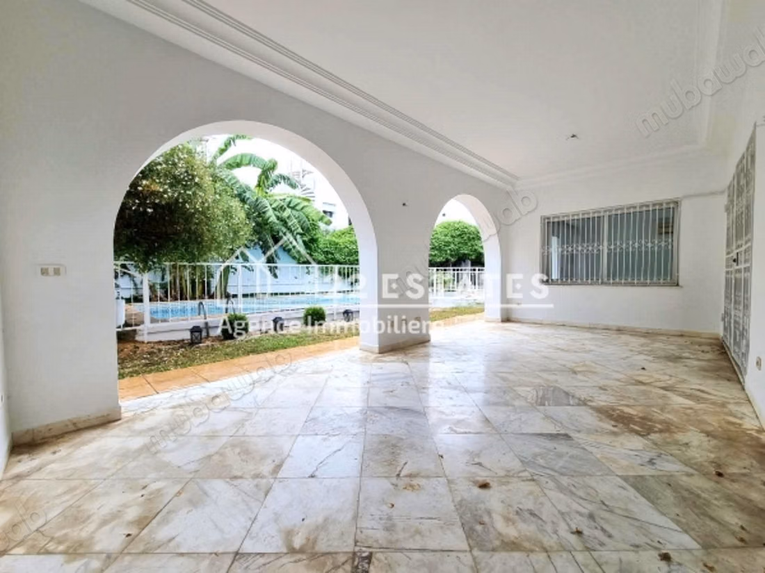 Villa S6 con piscina a Cartagine Salammbô