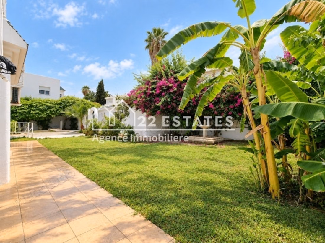 Villa S6 con piscina a Cartagine Salammbô