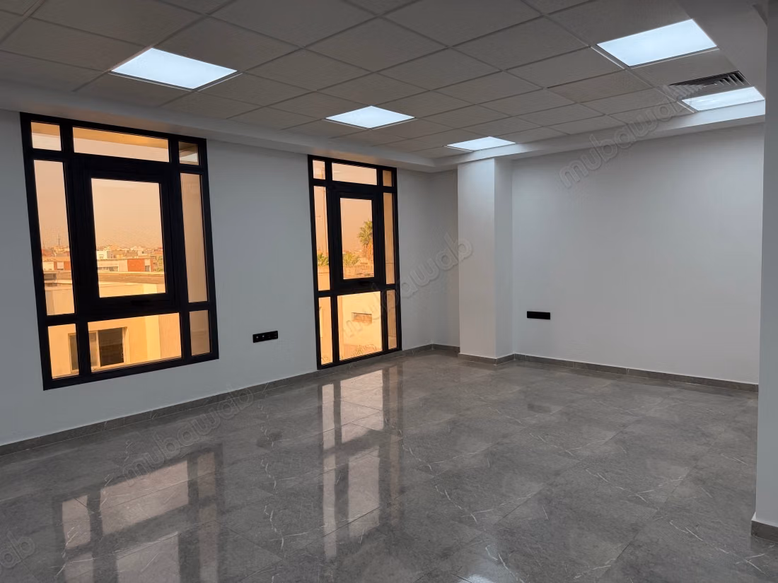 Bureau 7 de 71 m2 a louer 
oulad mtaa 
temara