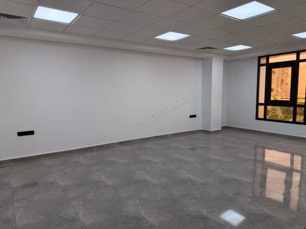 Office 71 m2 for rent in Oulad Mtaa, Temara