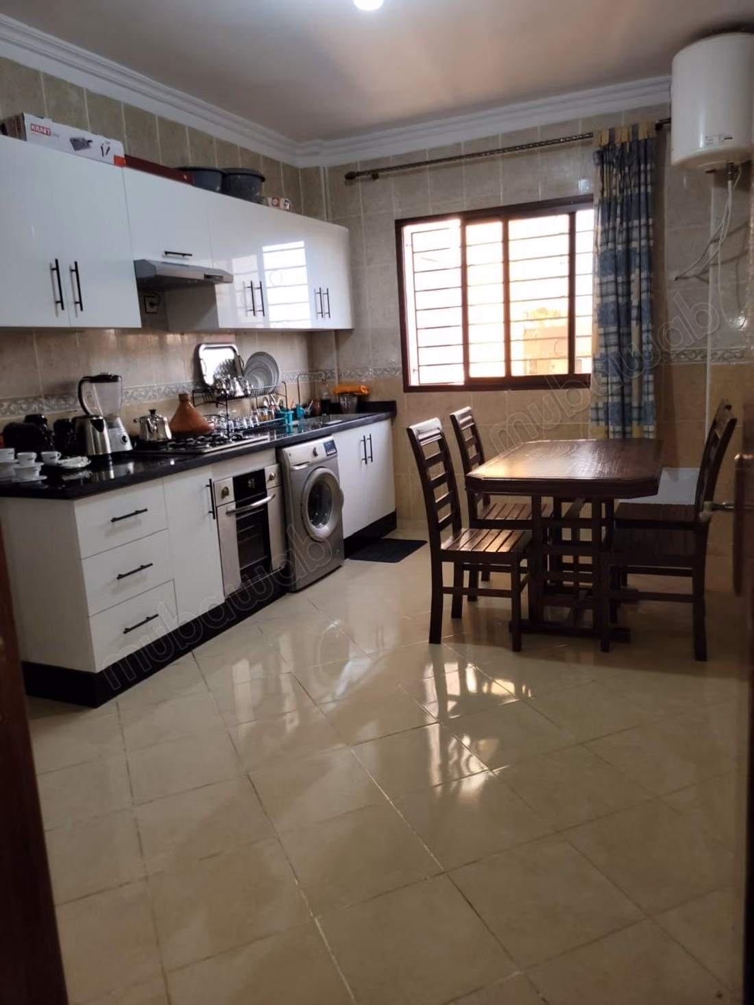Apartamento amueblado en alquiler cerca de Sup de Co