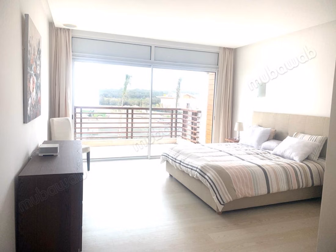 Verkoop van Half-Vrijstaande Villa in Bouskoura Groene Stad