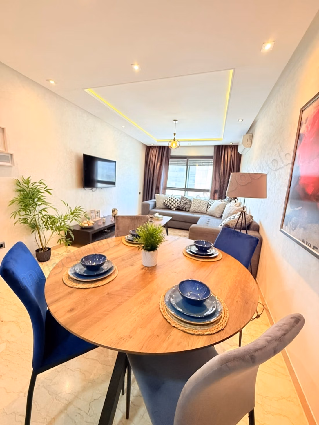 High-end furnished studio without overlooking