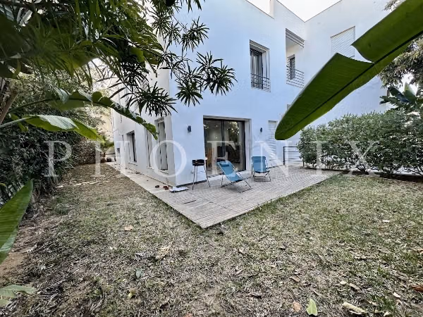 Duplex S3 con giardino a Gammarth