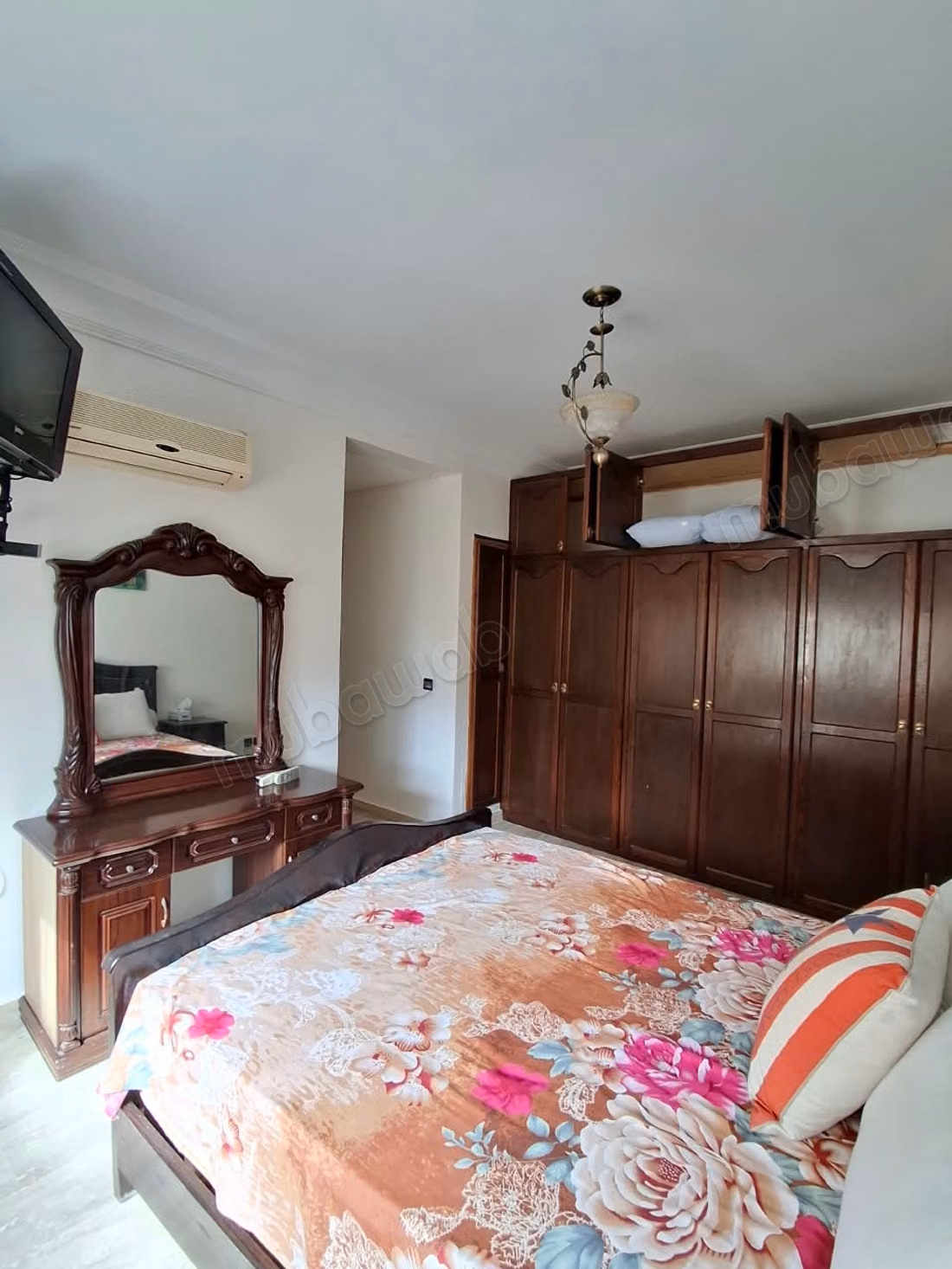 Large empty or furnished apartment for rent